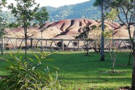 Chamarel terre de 7 couleurs